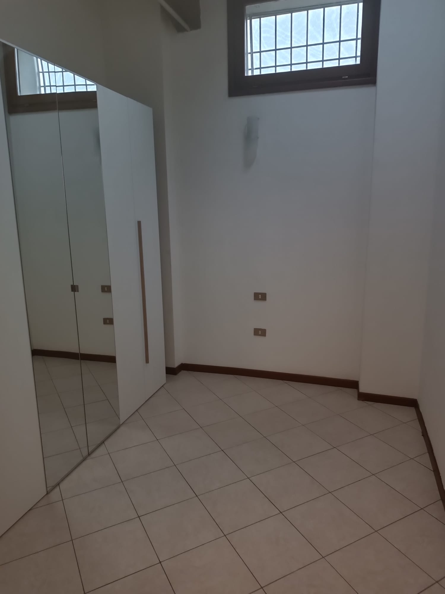 Quadrilocale arredato in affitto a Canneto S/O (MN) - immagine 9